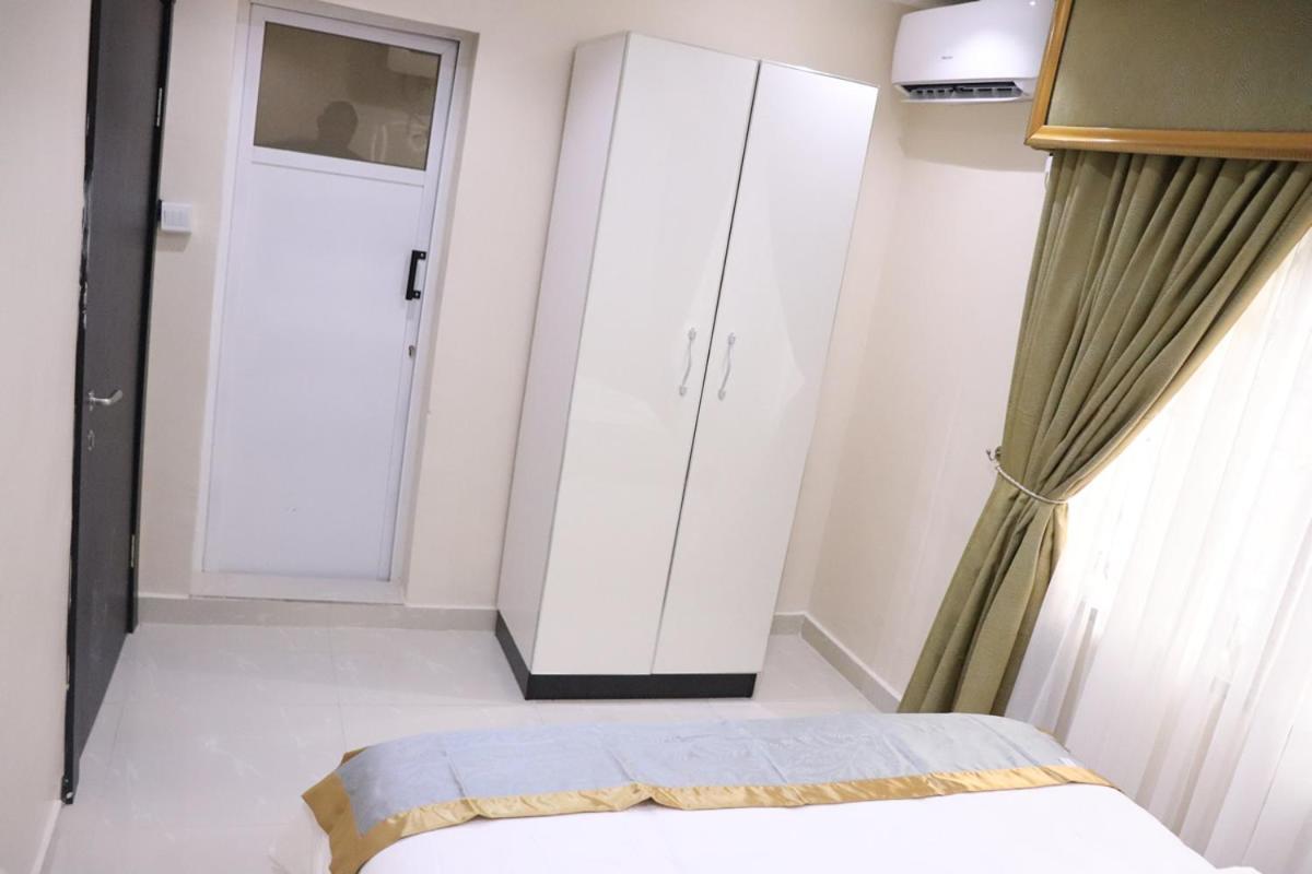 Appleville Suites Ikeja Exterior photo