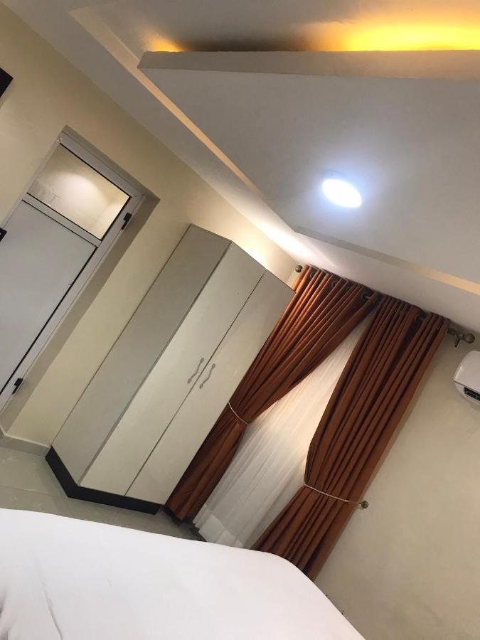 Appleville Suites Ikeja Exterior photo