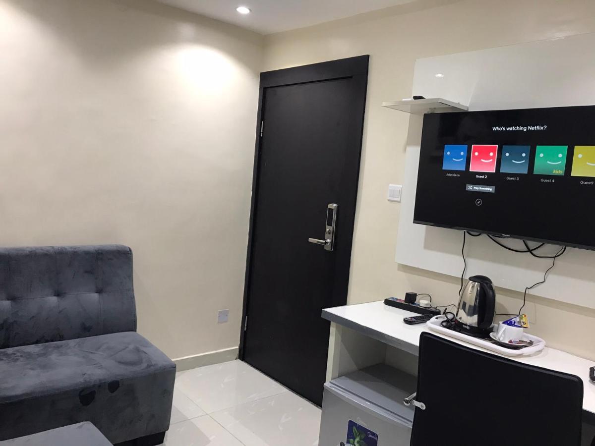 Appleville Suites Ikeja Exterior photo