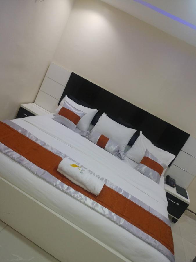 Appleville Suites Ikeja Exterior photo
