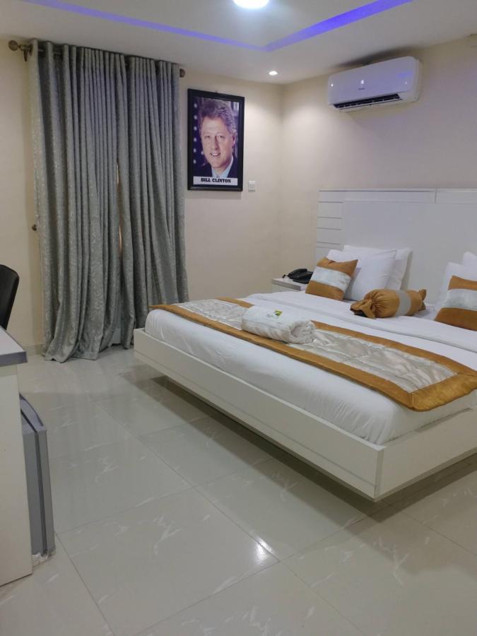 Appleville Suites Ikeja Exterior photo